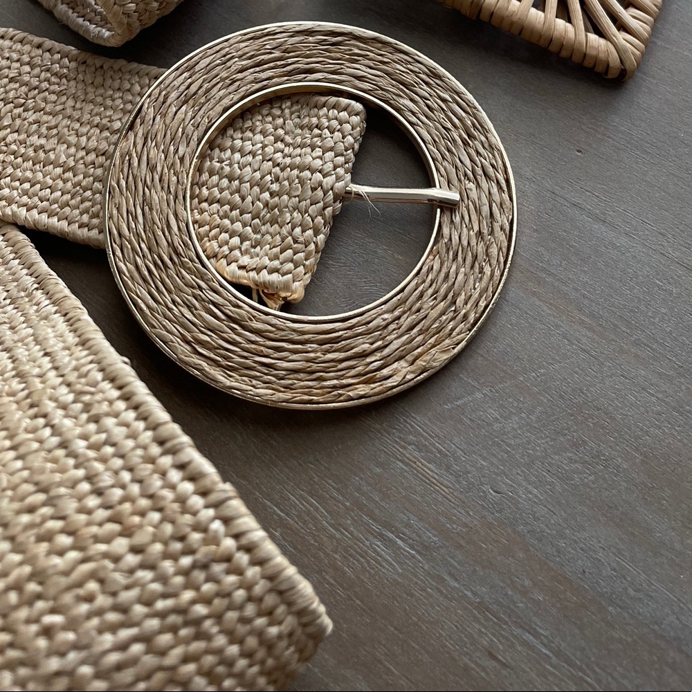 Woven Large Circle Waist Cinching Belt